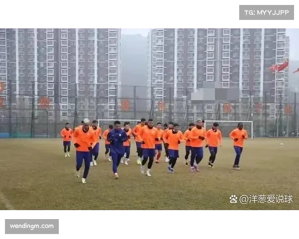 泰山边路轮转战术丰富 谢文能高准翼两侧冲击制造机会 泰山边路轮转战术丰富 谢文能高准翼两侧冲击制造机会