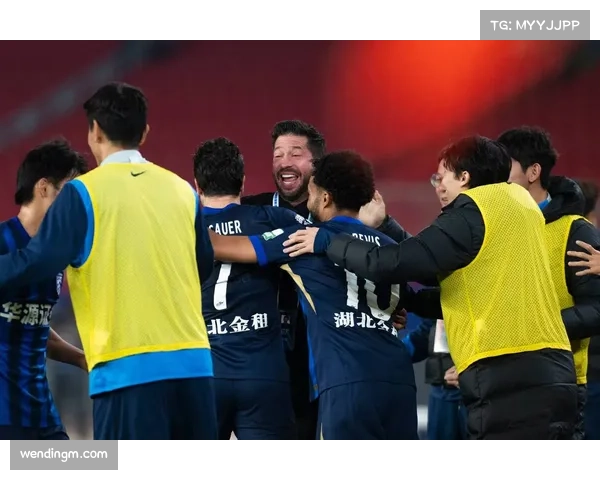 武汉三镇股改完成资金到位 莫拉墨西哥风格面临中超检验